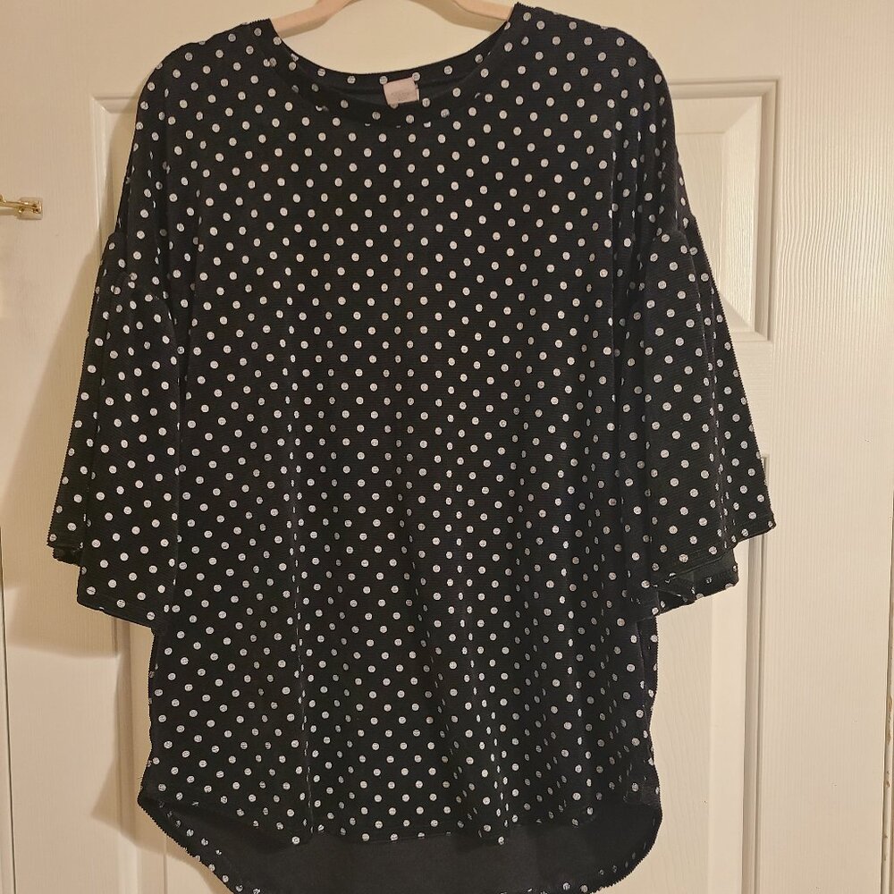 Black and white polka dot bell sleeve top with pockets EUC M